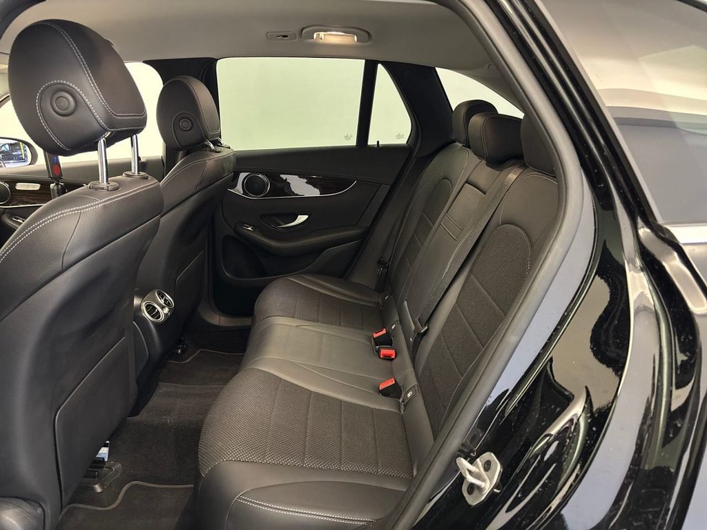 Mercedes-Benz GLC 300 2021