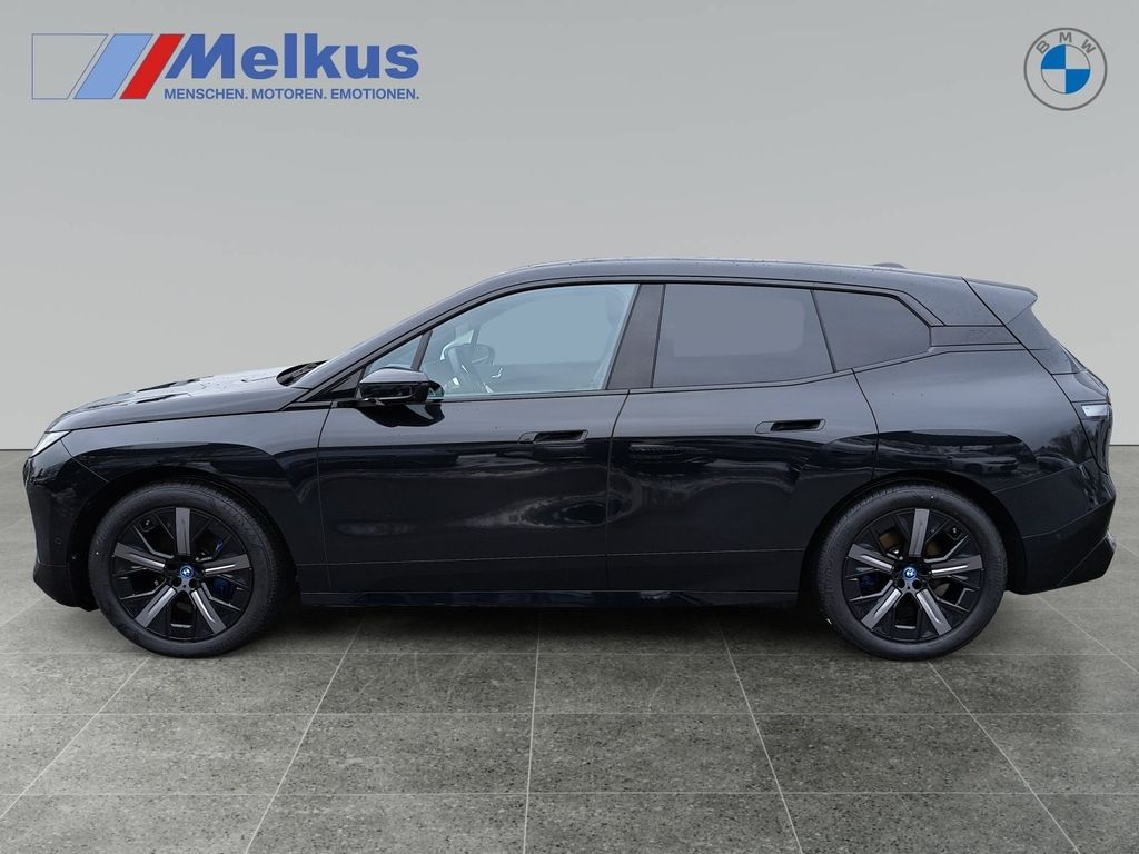 BMW iX 2023