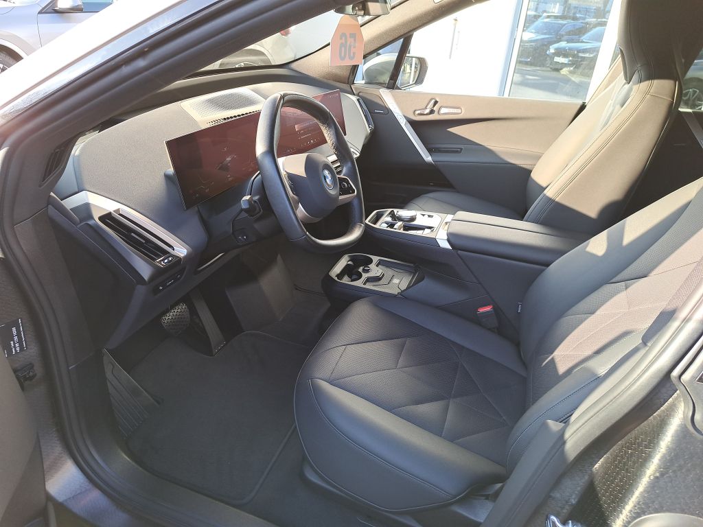 BMW iX 2023