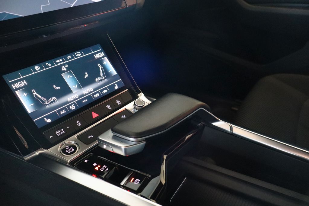 Audi e-tron 2022
