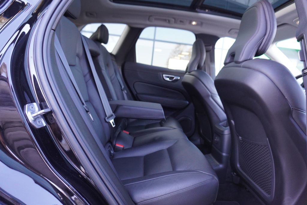 Volvo XC60 2022