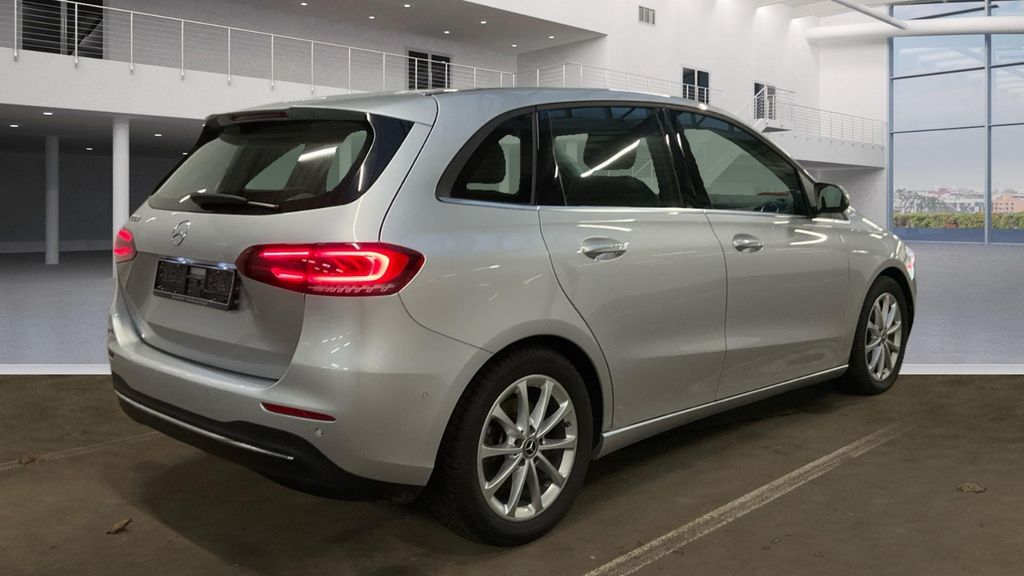 Mercedes-Benz B 220 2021