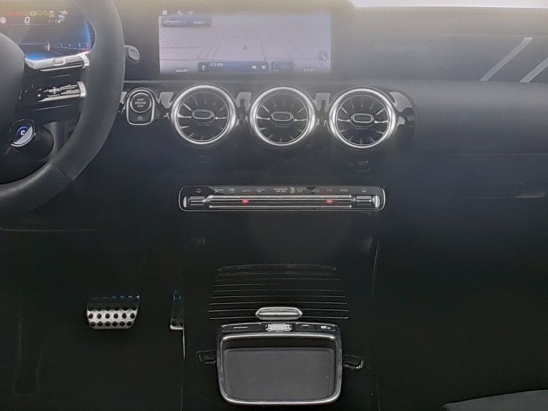 Mercedes-Benz CLA 35 AMG 2025