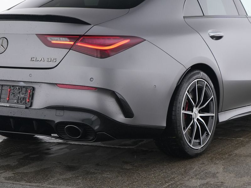 Mercedes-Benz CLA 35 AMG 2025