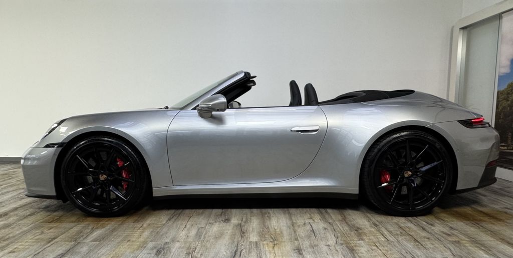 Porsche 992 2025