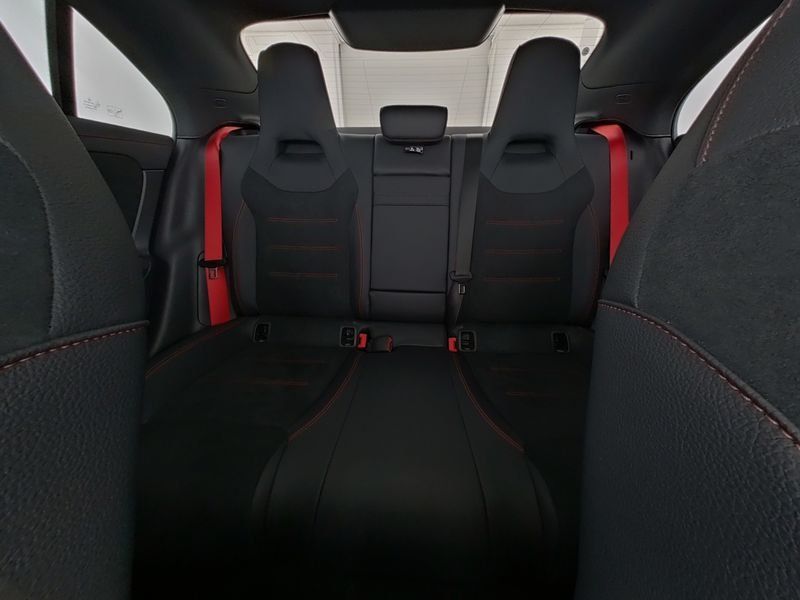 Mercedes-Benz CLA 35 AMG 2025