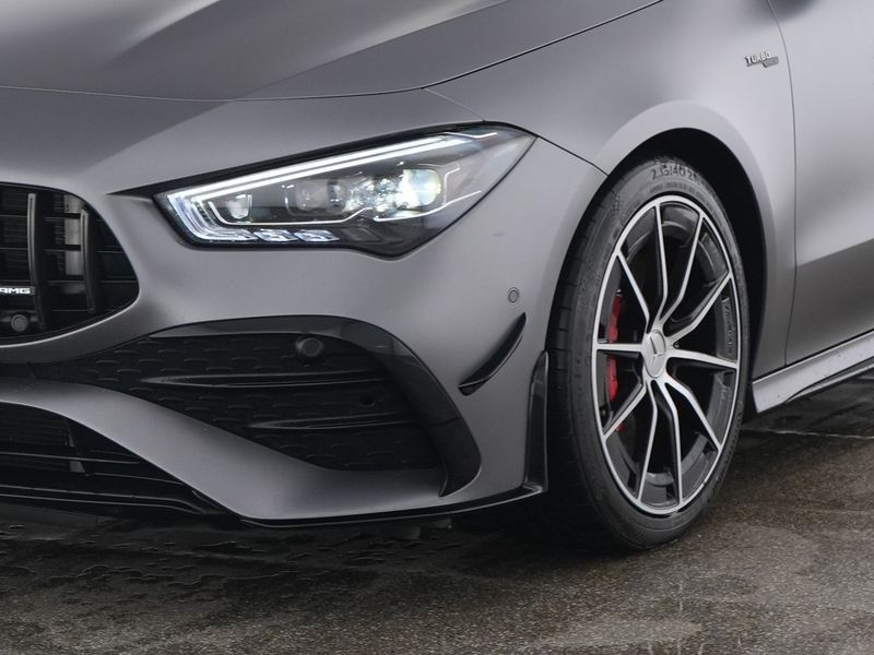 Mercedes-Benz CLA 35 AMG 2025