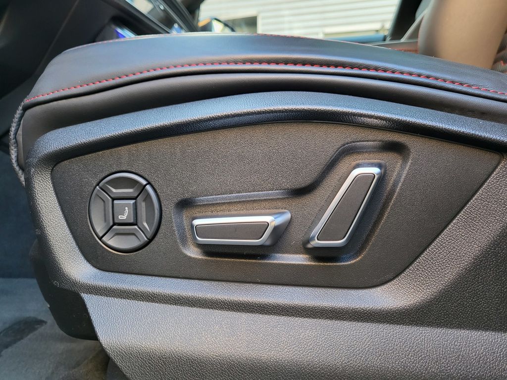 Audi RSQ8 2024