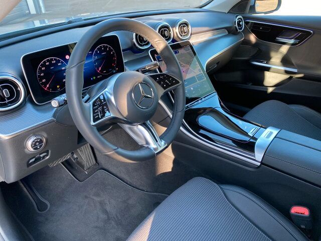 Mercedes-Benz C 200 2024