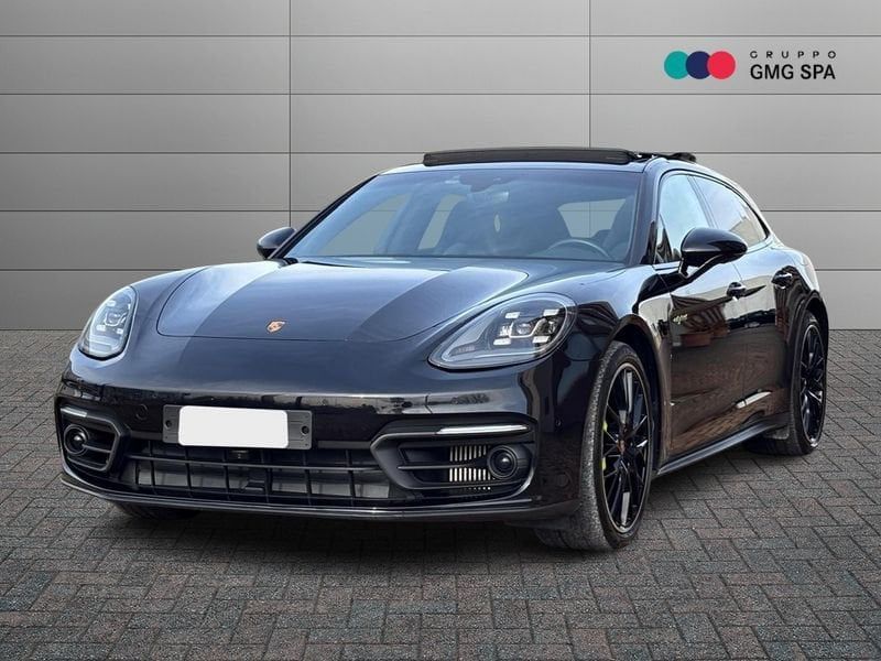 Porsche Panamera 2021