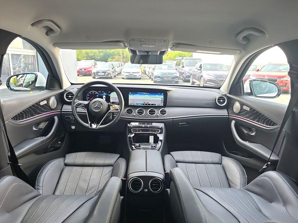 Mercedes-Benz E 300 2022
