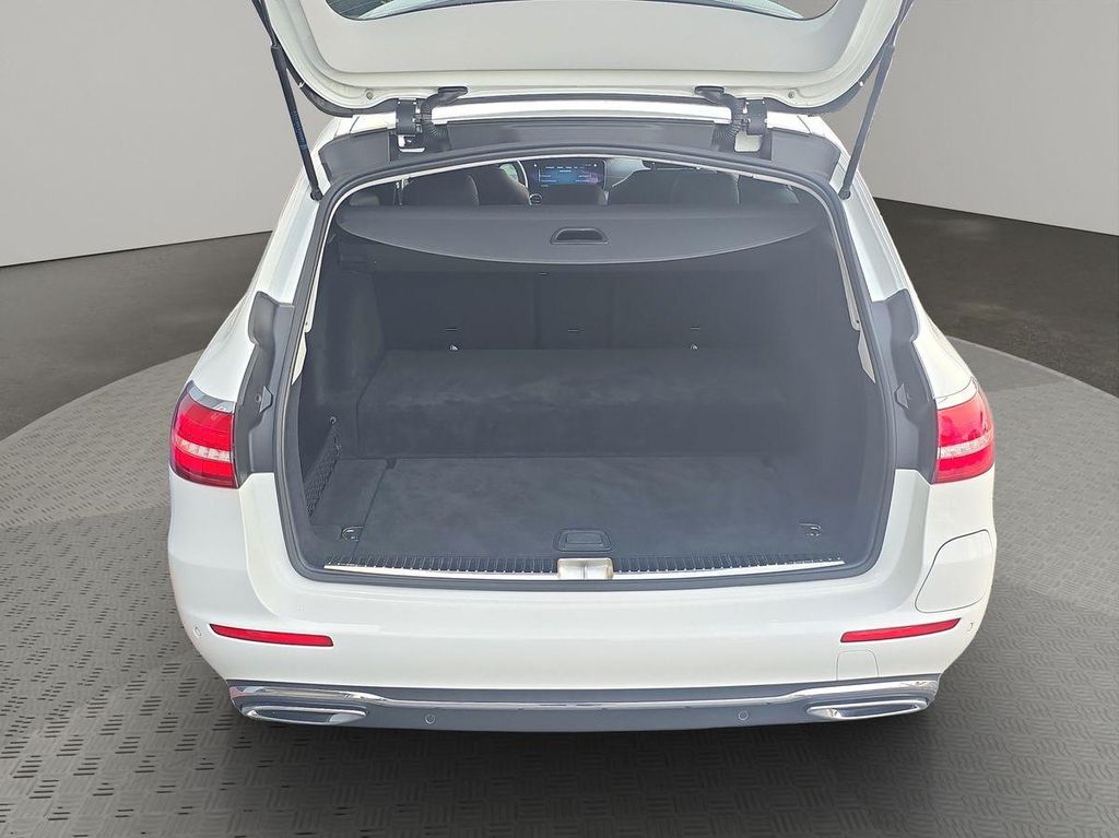 Mercedes-Benz E 300 2022