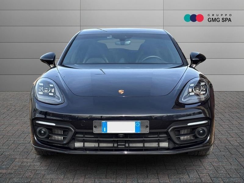 Porsche Panamera 2021