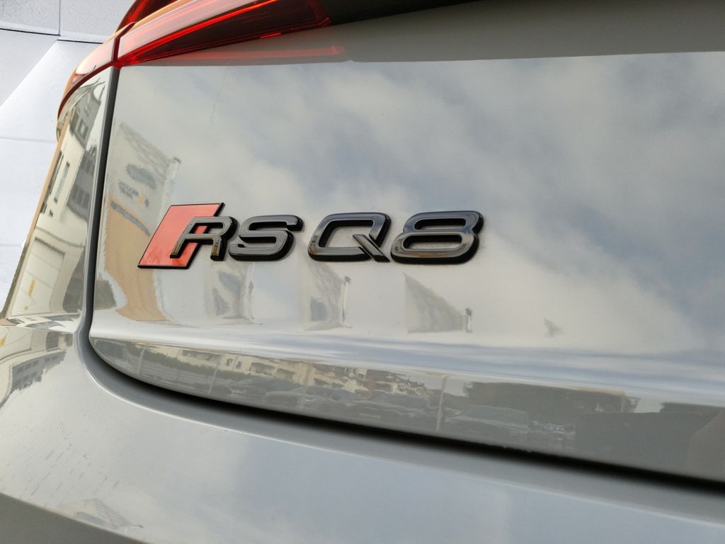 Audi RSQ8 2024