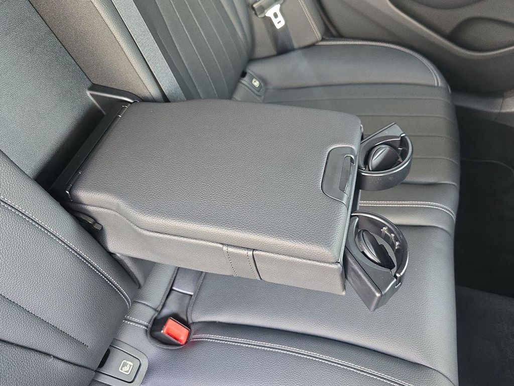 Mercedes-Benz E 300 2022