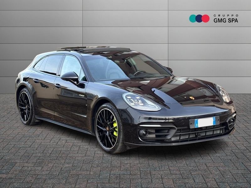 Porsche Panamera 2021