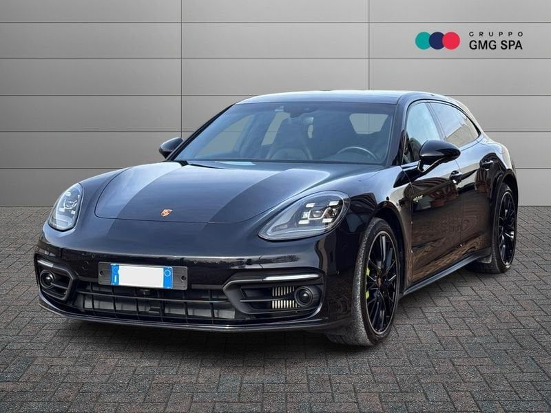Porsche Panamera 2021