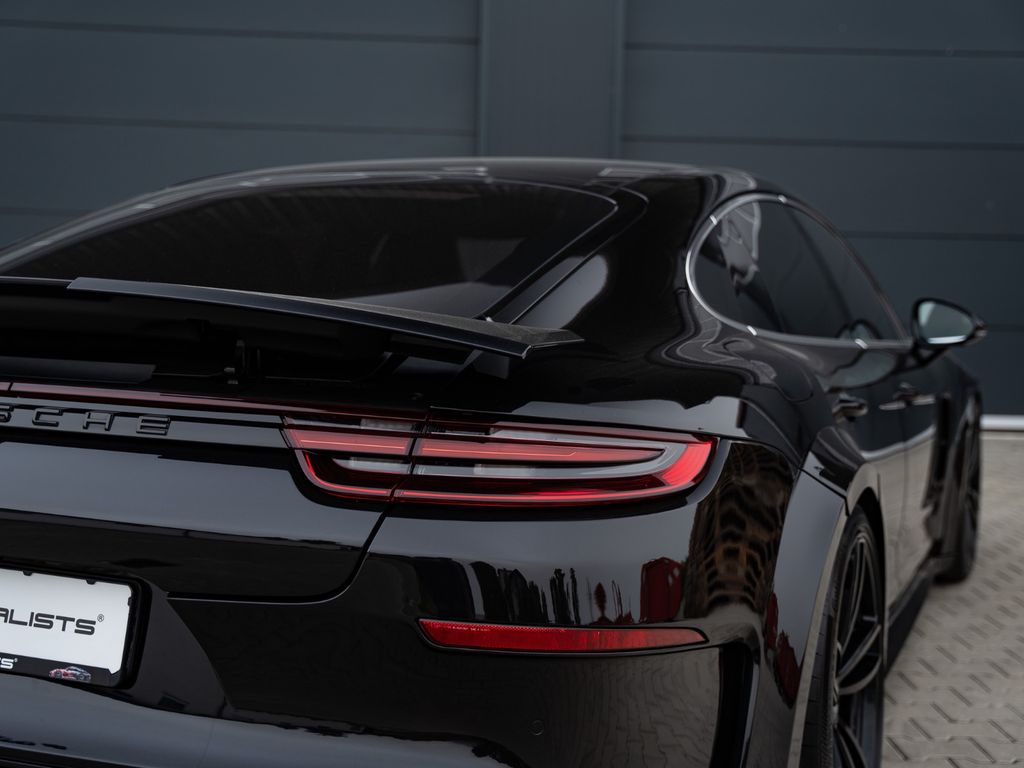 Porsche Panamera 2019