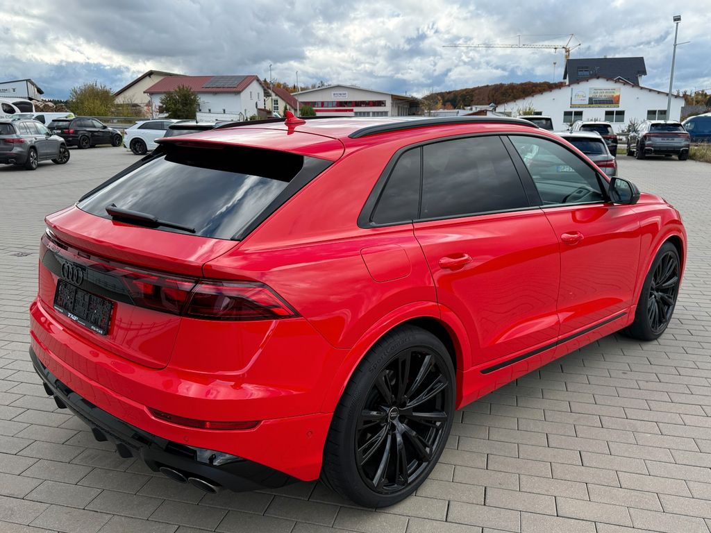 Audi SQ8 2025