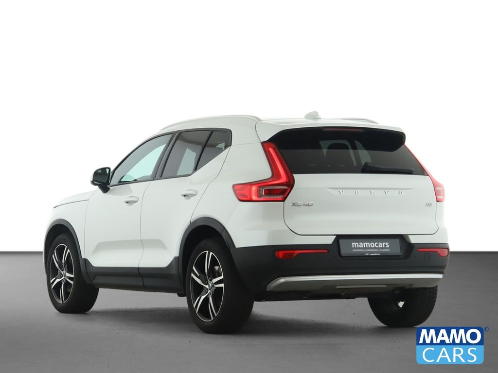 Volvo XC40 2025