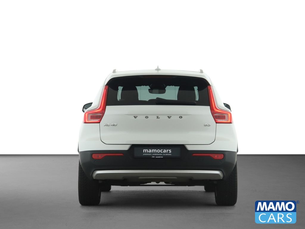 Volvo XC40 2025
