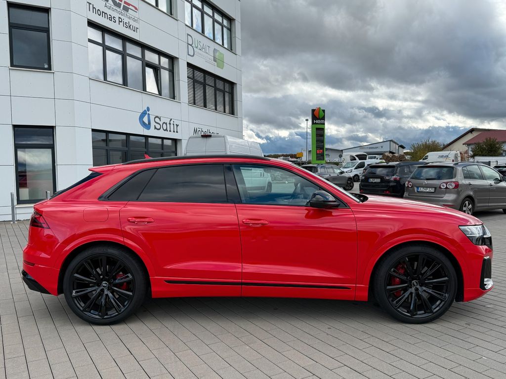Audi SQ8 2025