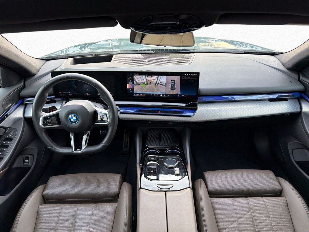 BMW i5 2024