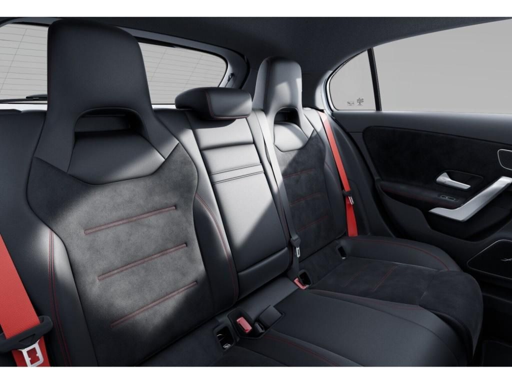 Mercedes-Benz A 45 AMG 2024