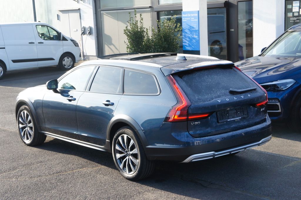 Volvo V90 Cross Country 2022