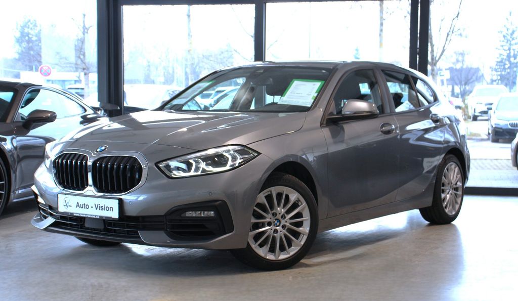 BMW 120 2022