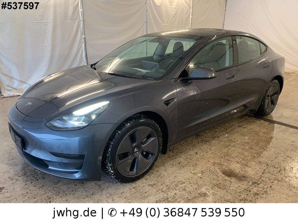 Tesla Model 3 2022