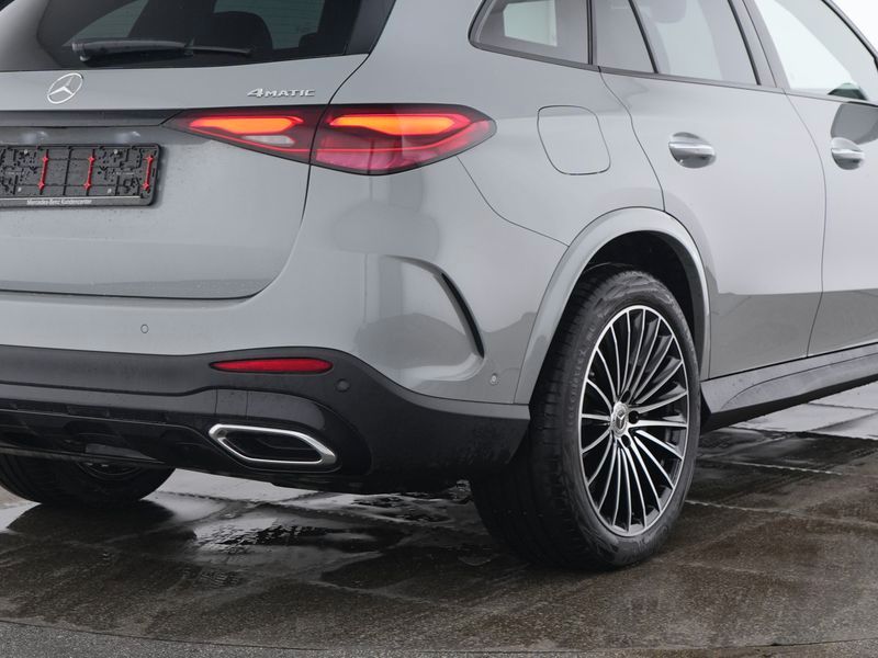 Mercedes-Benz GLC 300 2025