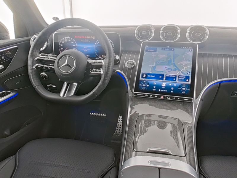 Mercedes-Benz GLC 300 2025