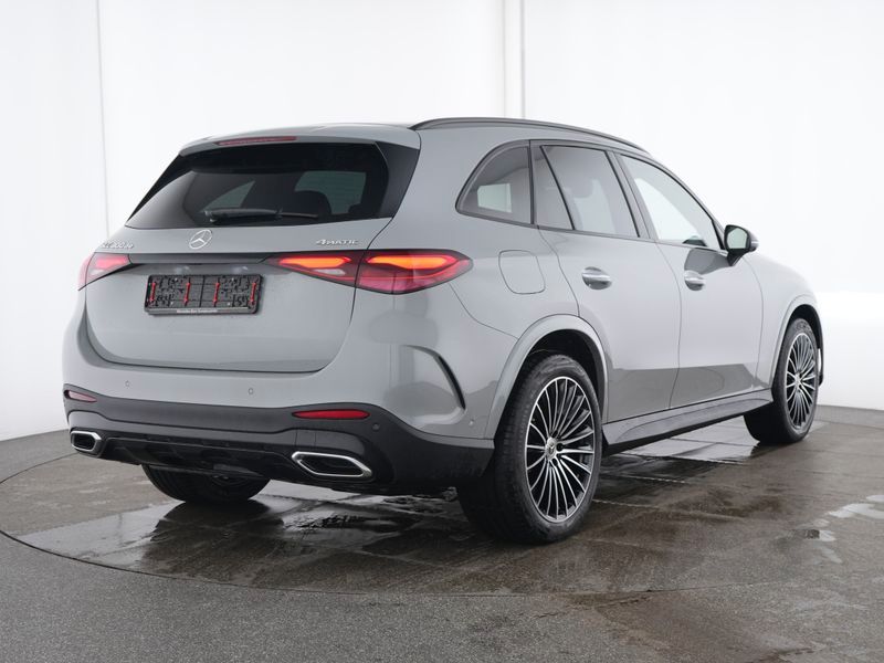Mercedes-Benz GLC 300 2025