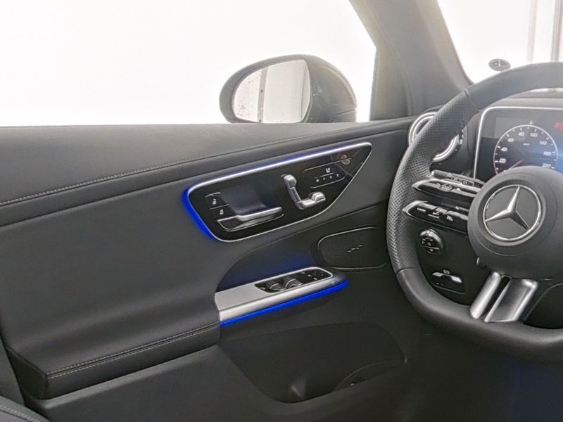 Mercedes-Benz GLC 300 2025