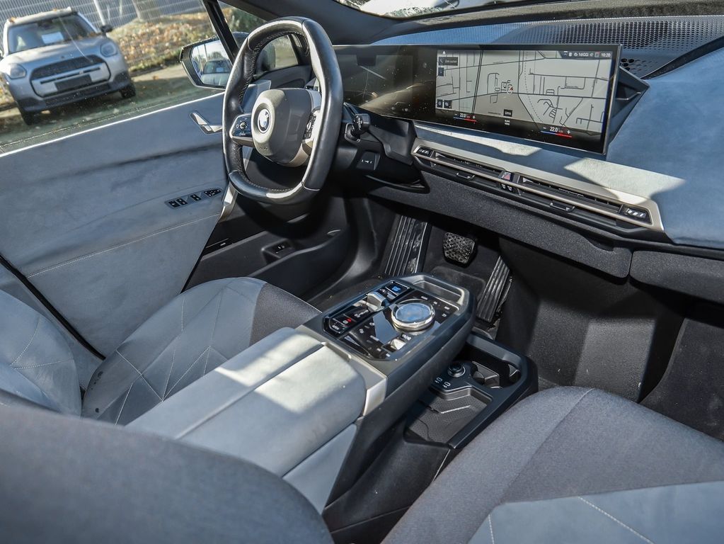 BMW iX 2022