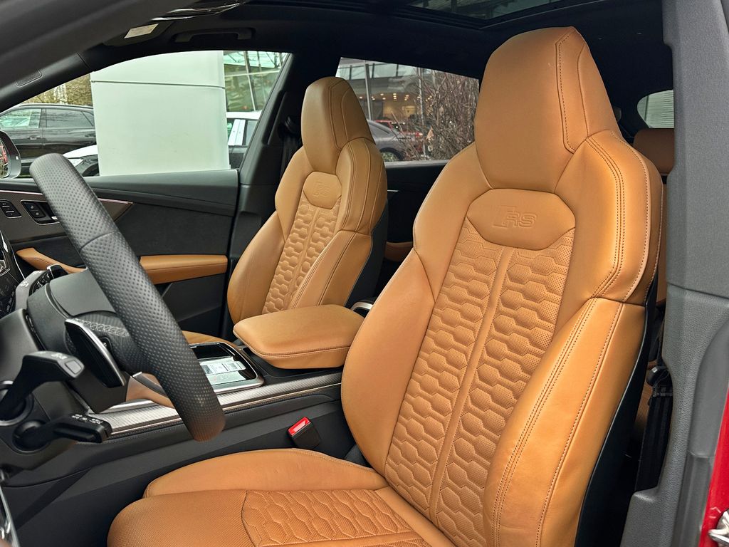 Audi RSQ8 2024