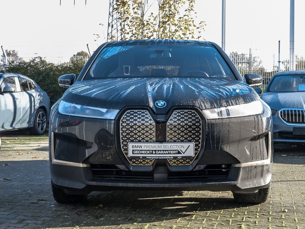 BMW iX 2022