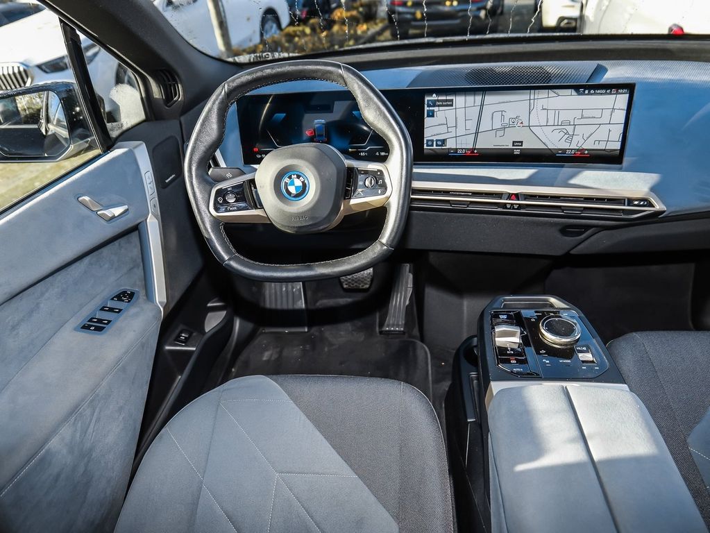 BMW iX 2022