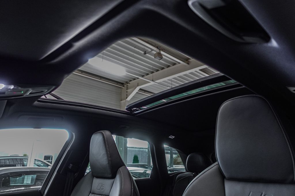 Audi SQ5 2025