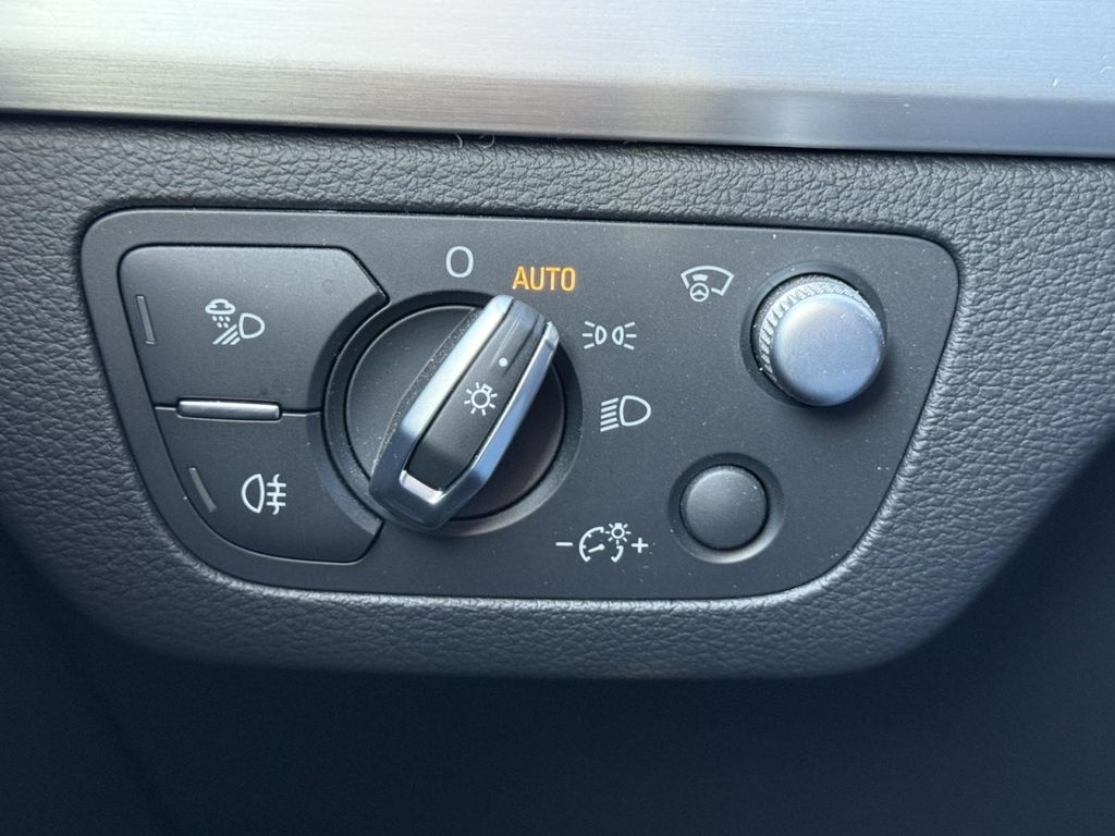 Audi SQ5 2023