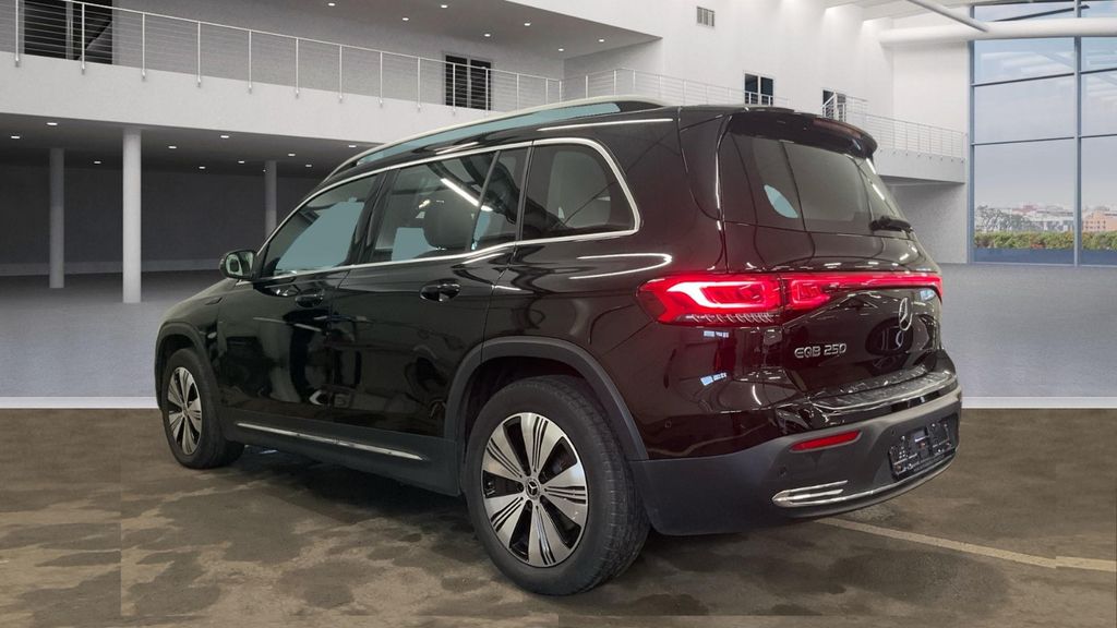 Mercedes-Benz EQB 2022