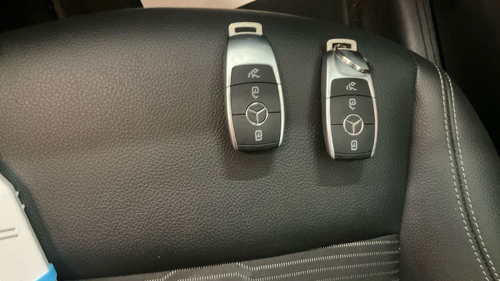 Mercedes-Benz EQB 2022