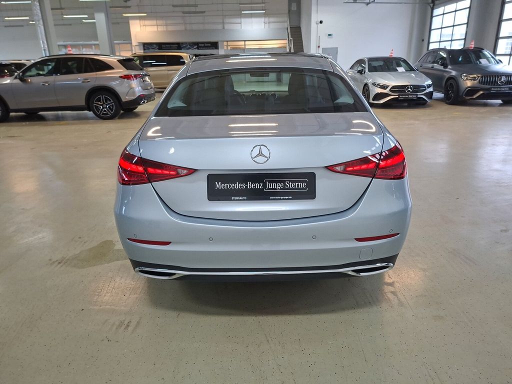 Mercedes-Benz C 200 2024