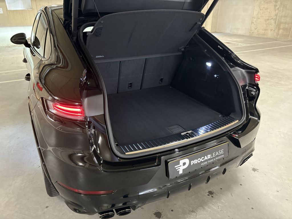 Porsche Cayenne 2025