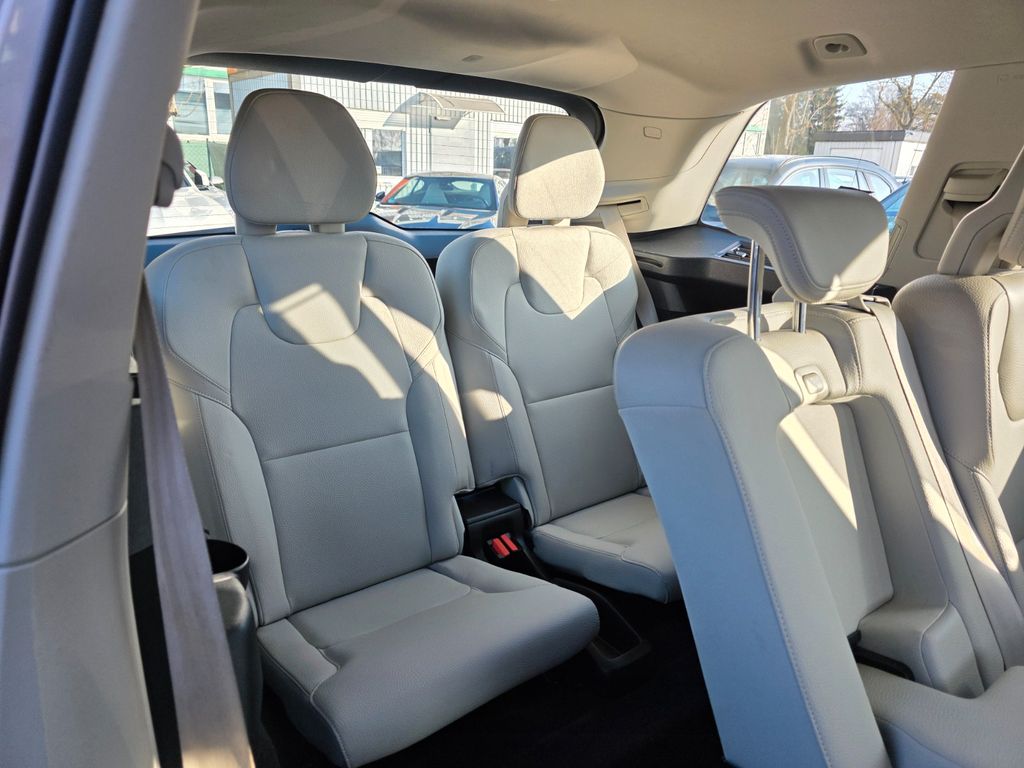 Volvo XC90 2021