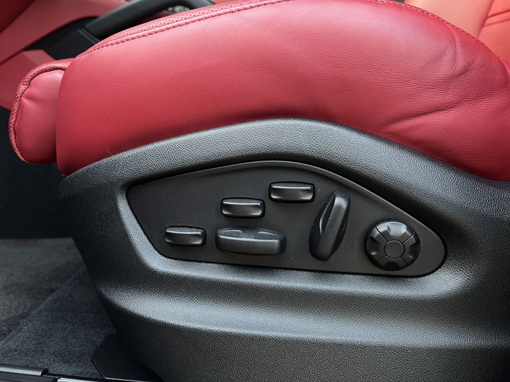 Porsche Cayenne 2023