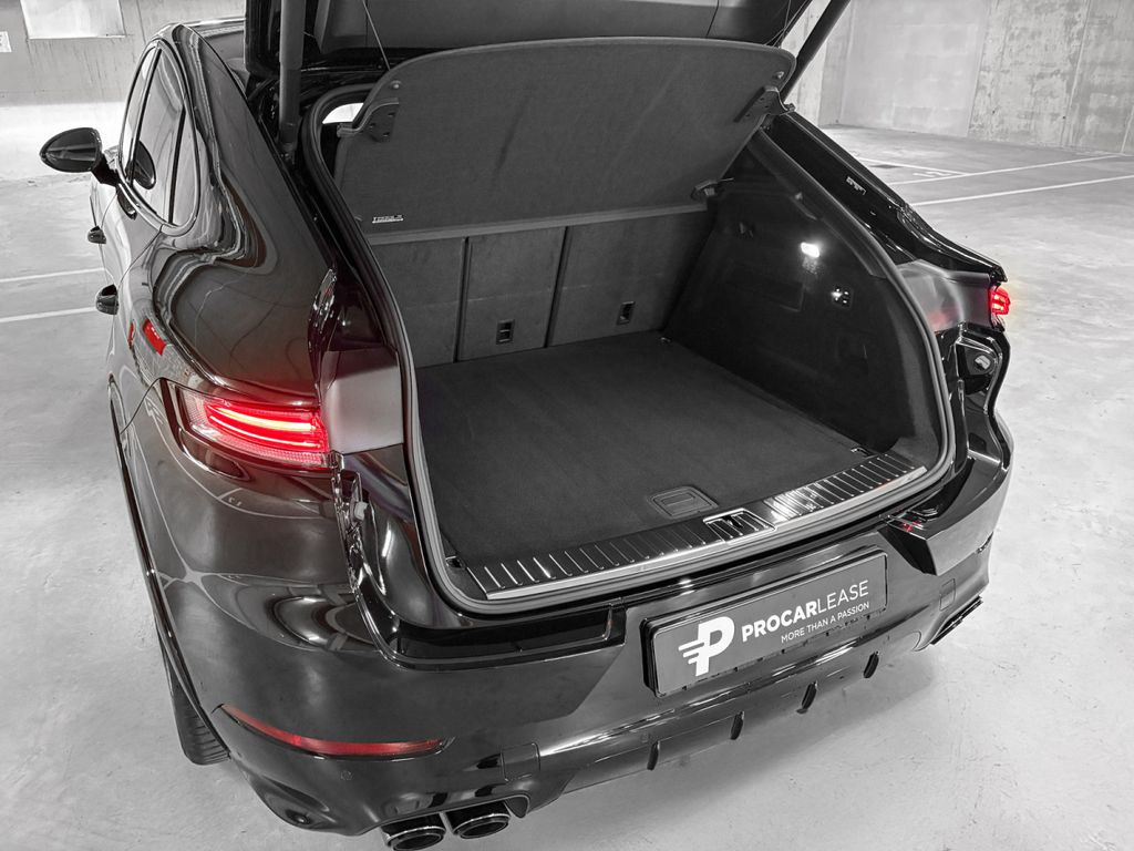 Porsche Cayenne 2025