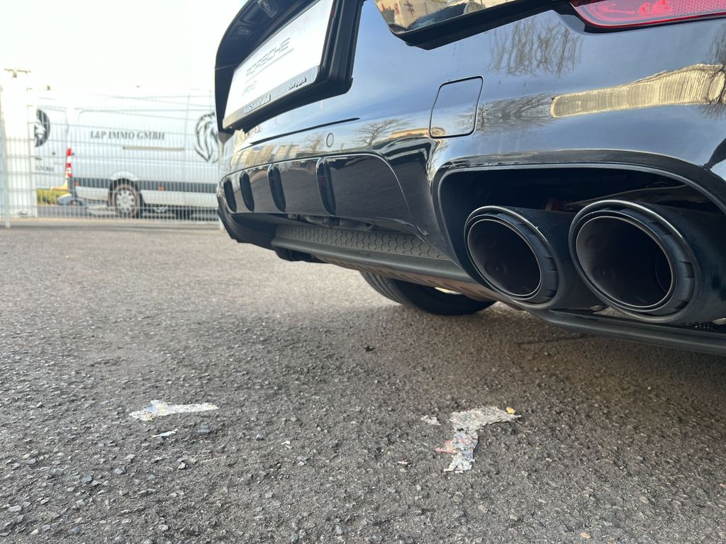 Porsche Cayenne 2023