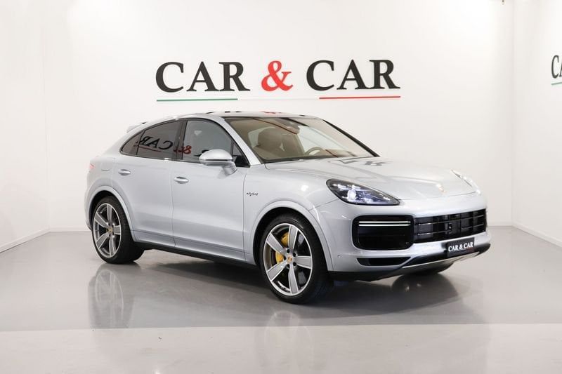 Porsche Cayenne 2021